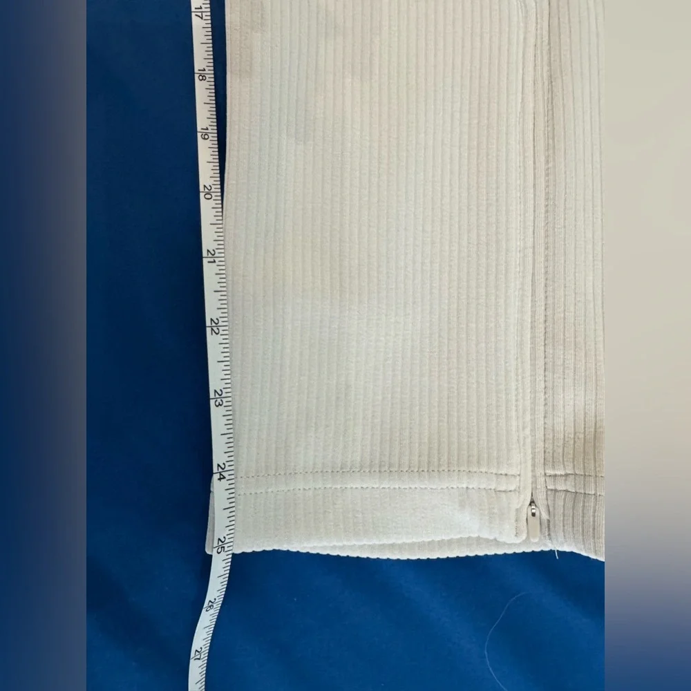 NWOT Lululemon Ribbed Softstreme Zip-Leg High-Rise Cropped Pants 25" /co… - Picture 9 of 11